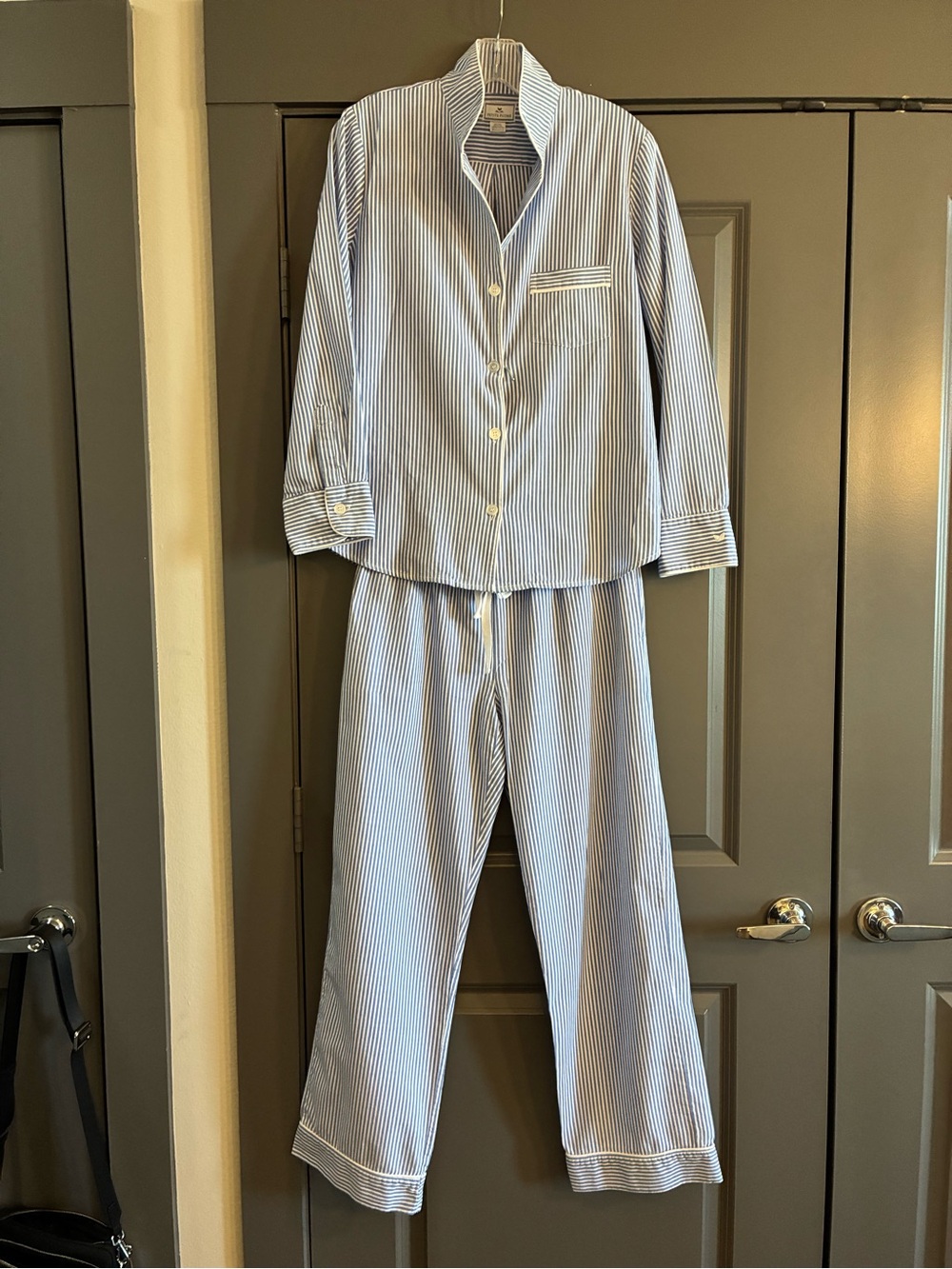 Petite Plume Seersucker 💯 Preshrunk Cotton Pajama Set